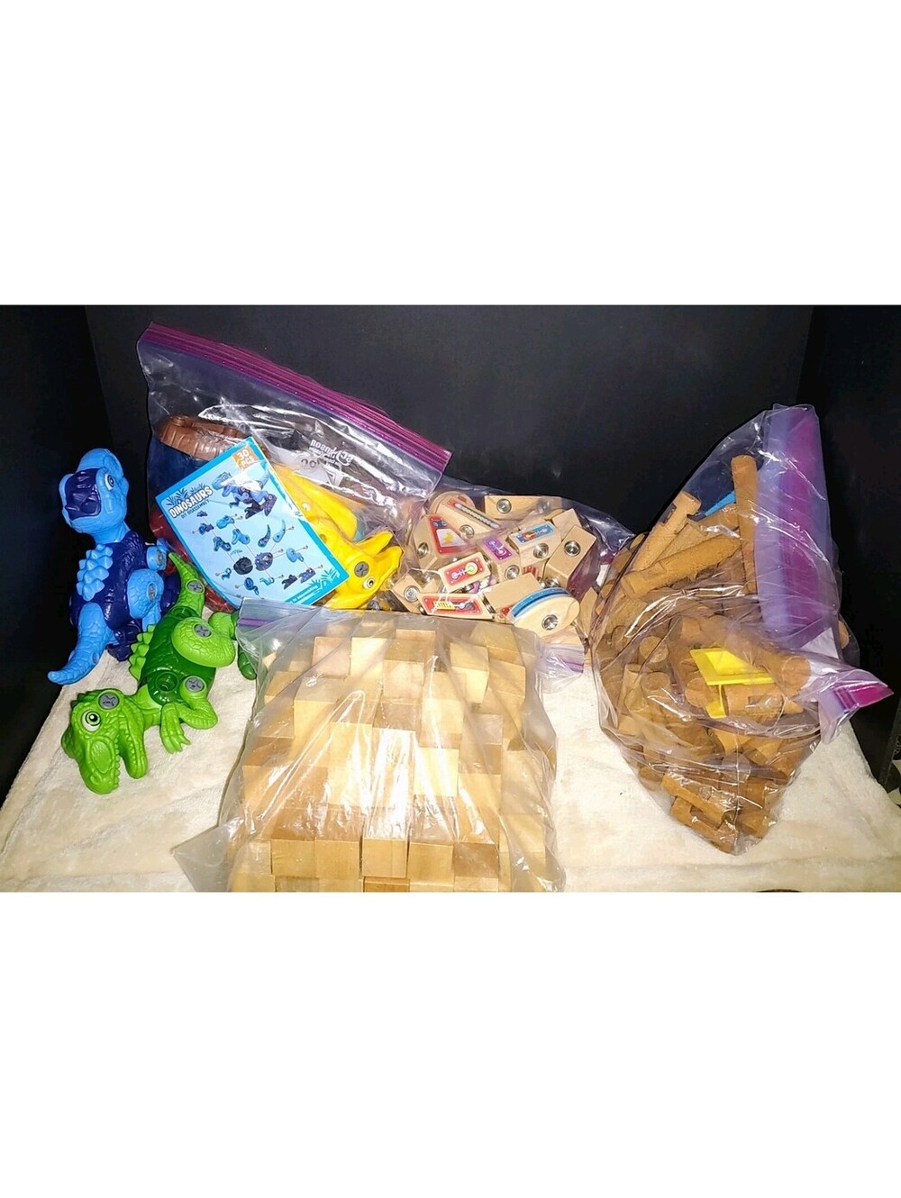 Vintage Lincoln Logs/Square Building Blocks/Dinosaur Parts/Robot Snap Blocks LOT